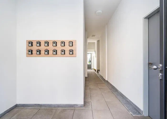 Perla Hradce 302 Градец-Кралове